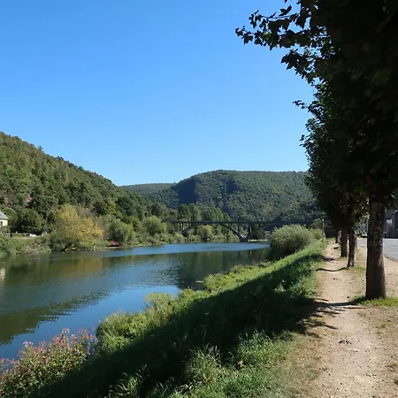 Les Reflets De Meuse Revin (Ardennes)