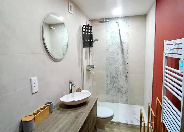 Les Reflets De Meuse * Revin (Ardennes)